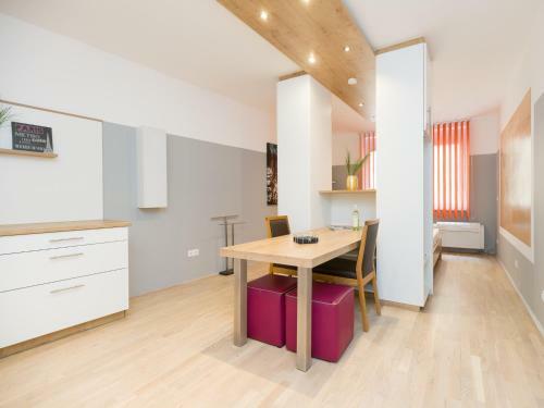 Apartment Oper - Contactless Check In