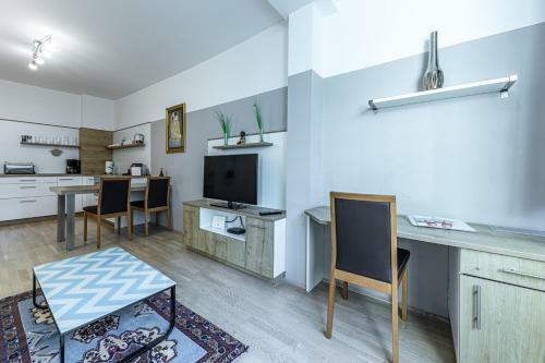 Apartment Oper - Contactless Check In