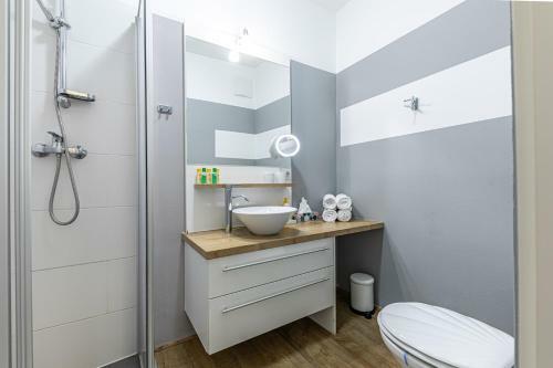 Apartment Oper - Contactless Check In