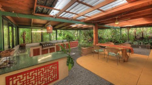 Bed & Breakfast Riversong Retreat