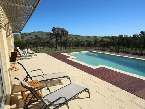 Hostal The Chocolate Lily Bed & Breakfast