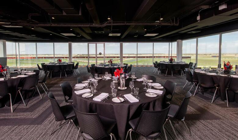 Hotel Rydges Pit Lane