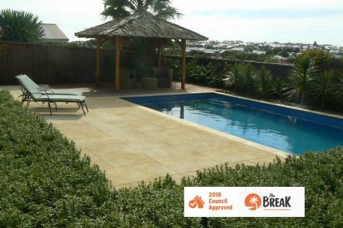 La Mer - Home With A Pool