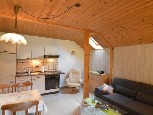 Cozy Apartment In Springiersbach With Balcony