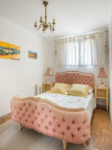 Beaucaire Villa Sleeps 15 Pool Wifi