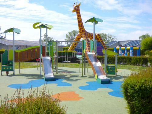 Camping C�t� � Mont Saint Michel