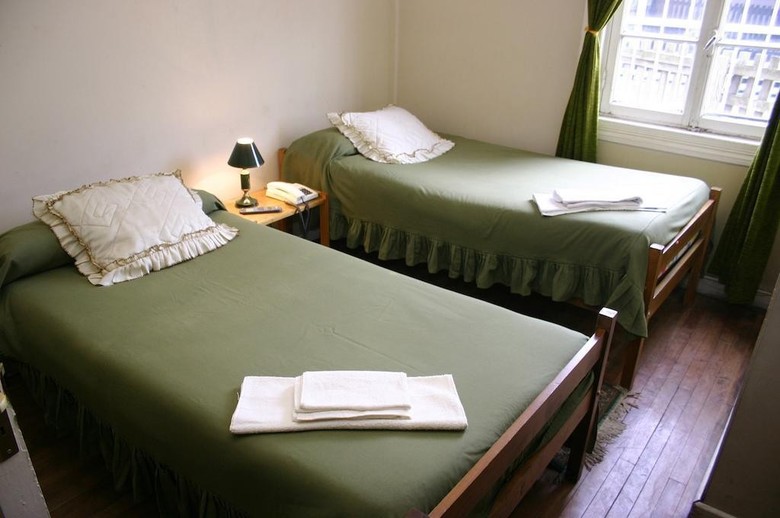 Hostal Residencial Bulnes