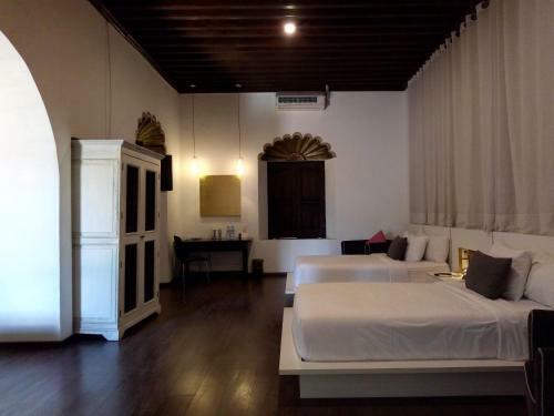 Hotel Mes�n De Santa Rosa