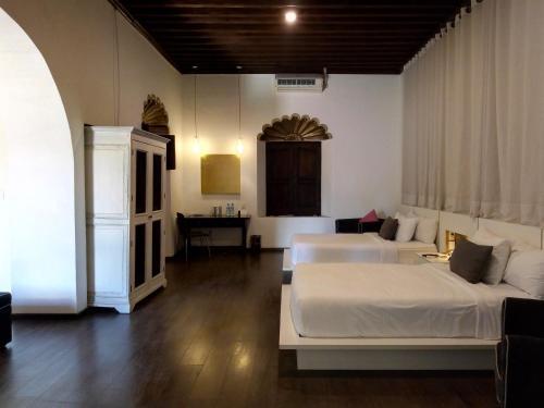 Hotel Mes�n De Santa Rosa