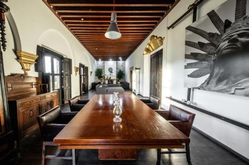 Hotel Mes�n De Santa Rosa