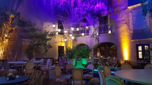 Hotel Mes�n De Santa Rosa