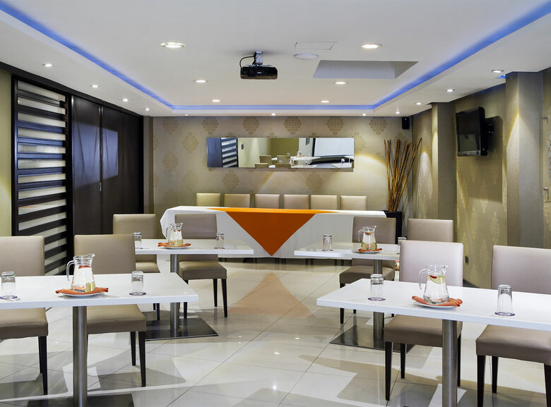 Hotel Expo Suite Parque Central Bavaria