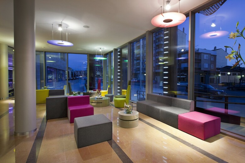 Hotel Masmonz�n