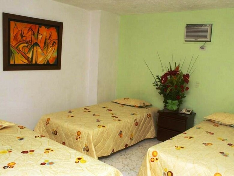 Hotel Imperio 70