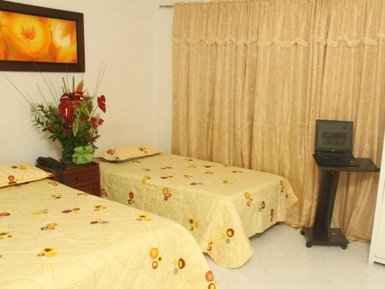 Hotel Imperio 70