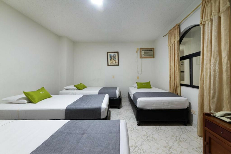 Hotel Imperio 70
