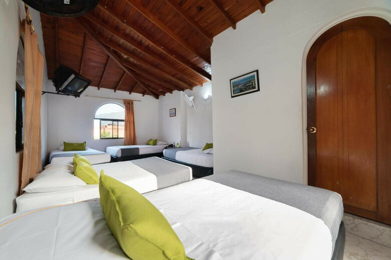 Hotel Imperio 70