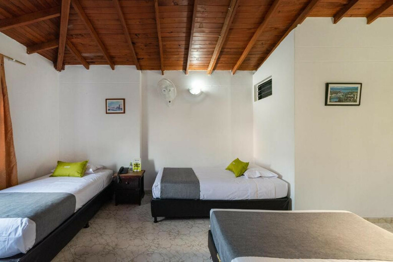 Hotel Imperio 70