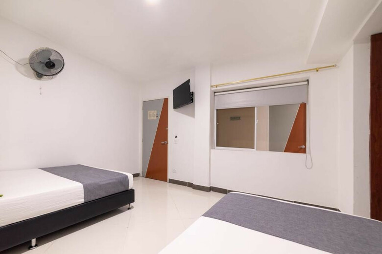 Hotel Imperio 70