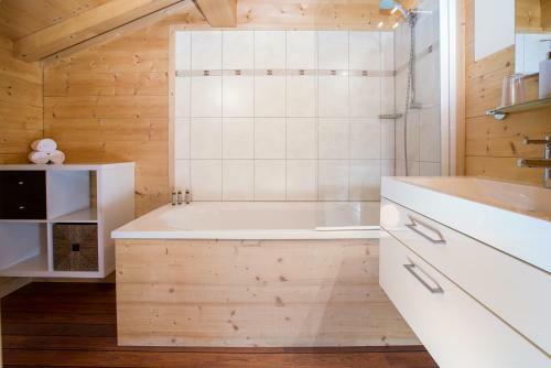 Simply Morzine - Chalet Central