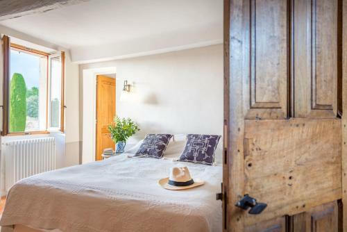 Saint-michel-lobservatoire Chateau Sleeps 13 Pool