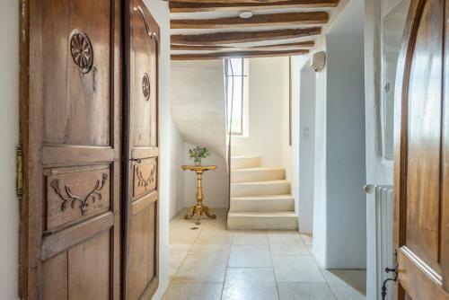 Saint-michel-lobservatoire Chateau Sleeps 13 Pool