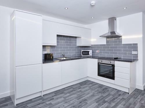Fabrik: Winter Gardens Service Apartments 2