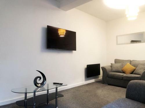 The Belmont Suite Sasco Apartments