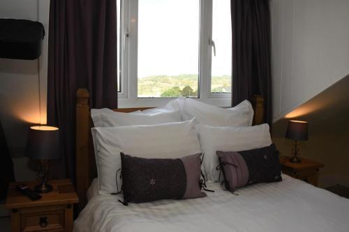 The Llanelwedd Arms Hotel