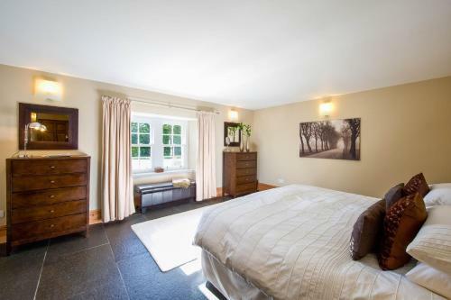 Evanton Chateau Sleeps 14 Wifi