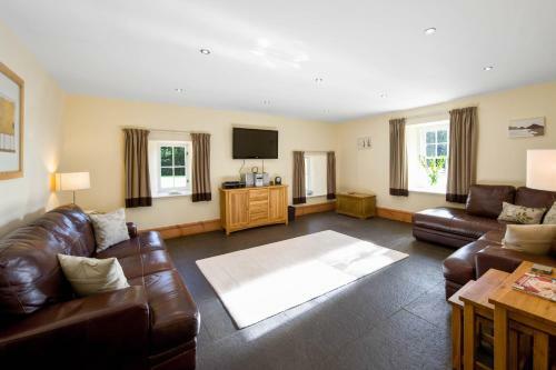 Evanton Chateau Sleeps 14 Wifi