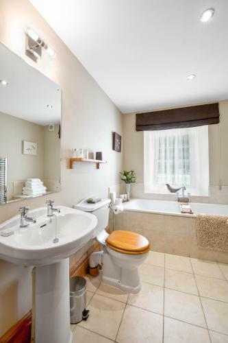 Evanton Chateau Sleeps 14 Wifi