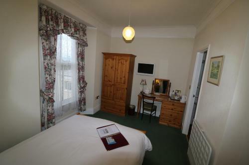 Bed & Breakfast Dolvean House