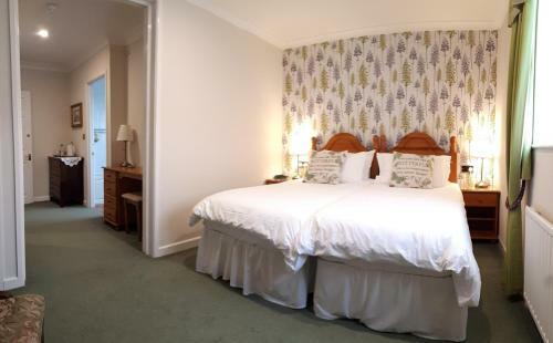 Bed & Breakfast Dolvean House