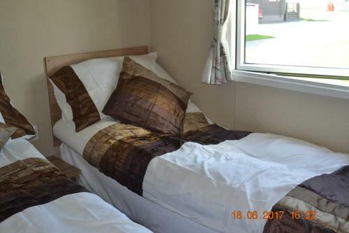 Short Stays Away Flamingoland