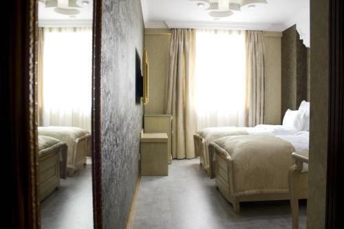 Neapol Boutique Hotel