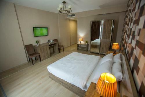 Hotel Ire Palace