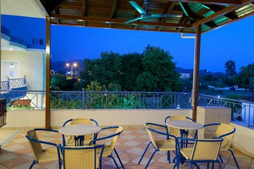 Aparthotel Villa Avra