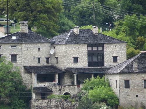 Hotel Arhontiko Aristis
