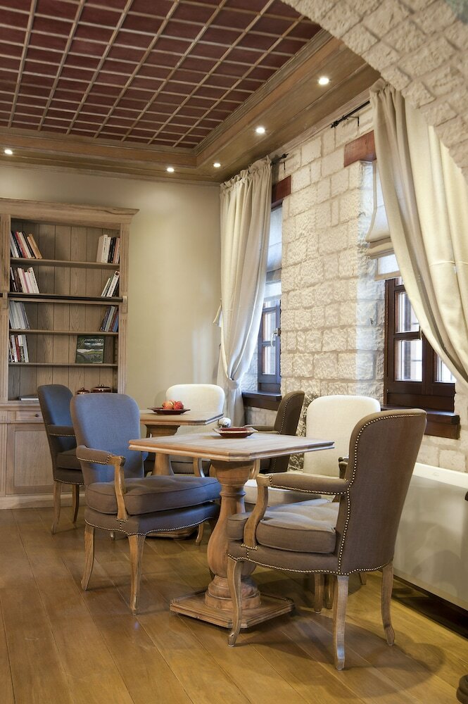 Aberratio Boutique Hotel