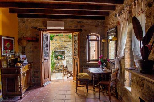 Dorovinis Country Houses