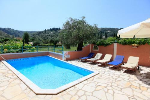 Villa Lavranos House
