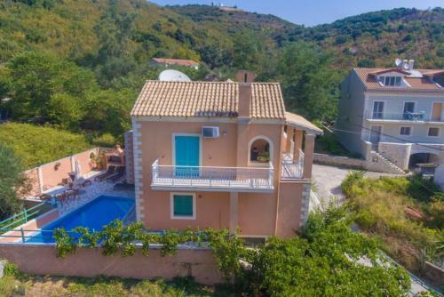 Villa Lavranos House