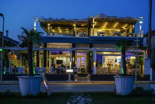 Must Boutique Hotel & Restaurant