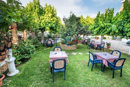 Elena Apartments