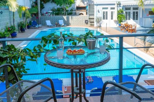 Hotel Mesogeios 2000