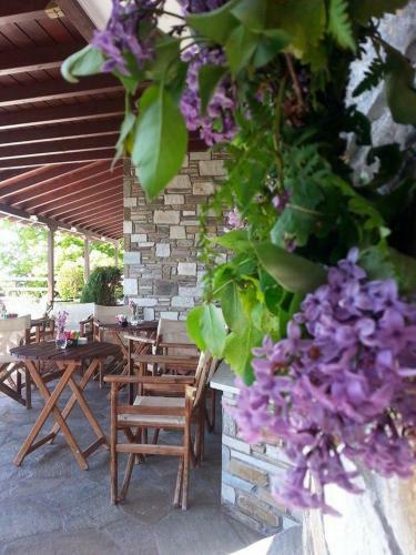 Hostal Anemoessa Traditional Guesthouse
