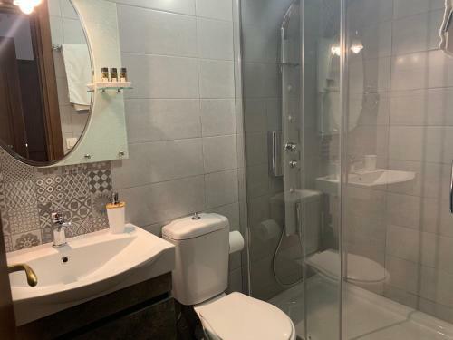 Hostal Iliovolo Guesthouse