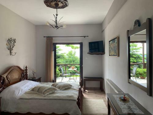 Hostal Iliovolo Guesthouse