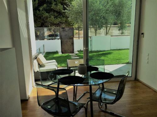 Villa Infinity White Complex
